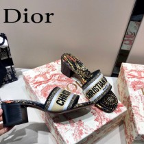 Dior-02  代購頂級春夏膠囊系列立體刺繡度假字母拖