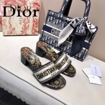 Dior-02  代購頂級春夏膠囊系列立體刺繡度假字母拖