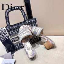 Dior-03  代購頂級春夏膠囊系列立體刺繡度假字母拖