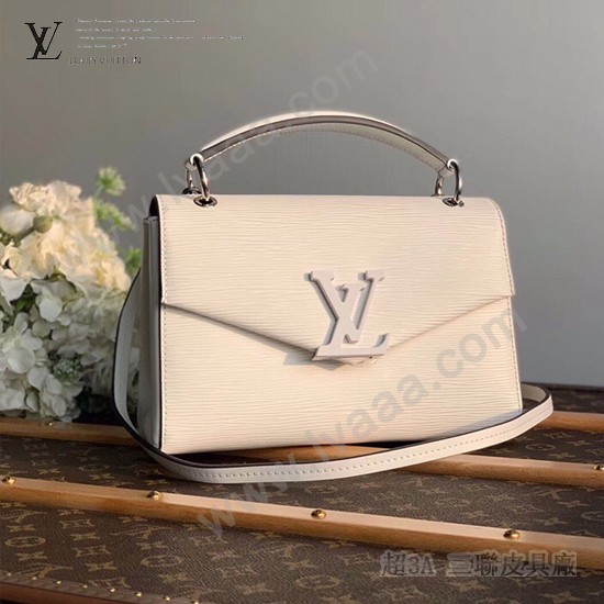 M55978 白色手提包正面 M55978 白色手提包與婚禮穿搭配包參考