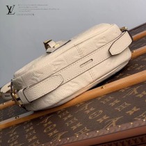 LV原單  M45276 白色 Nicolas Ghesquiè重新演繹經典帽盒