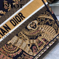 DIOR-08 迪奧原版皮新圖案新款刺繡Dior Book Tote購物袋手提包