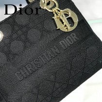 DIOR-01 迪奧全新Lady Dior 刺繡菱格系列戴妃包