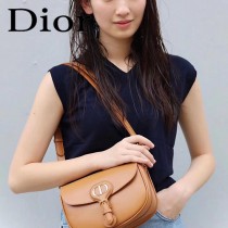 M9319-03  DIOR迪奧原版皮中號 BOBBY郵差包
