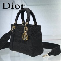 DIOR-01 迪奧全新Lady Dior 刺繡菱格系列戴妃包