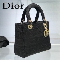 DIOR-01 迪奧全新Lady Dior 刺繡菱格系列戴妃包