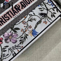 M1286 DIOR迪奧原版皮月季花新款刺繡Dior Book Tote小號購物袋手提包