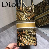 DIOR-09 迪奧原版皮新圖案新款刺繡Dior Book Tote購物袋手提包