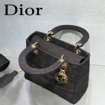 DIOR-01 迪奧全新Lady Dior 刺繡菱格系列戴妃包