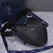 迪奧 原版皮 Dior 新字母黑男生馬鞍包 胸包斜背包
