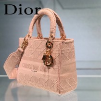 DIOR-03 迪奧全新Lady Dior 刺繡菱格系列戴妃包
