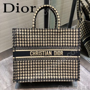 DIOR-01 迪奧原版皮新圖案新款刺繡Dior Book Tote購物袋手提包