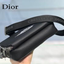 DIOR X AJ聯名款相機包