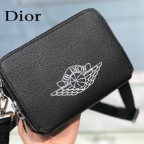 DIOR聯名AJ 新款原版牛皮荔枝紋斜挎包相機包