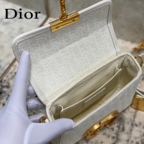 DIOR 新款原版皮30-02 Montaigne Mini Box盒子包