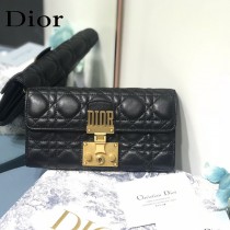 Dior S2008 DlORADDlCT藤格紋小羊皮CONTlNENTAL錢包