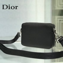 DIOR聯名AJ 新款原版牛皮荔枝紋斜挎包相機包