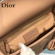 DIOR-01  新款四格徽章磨砂原版皮戴妃包