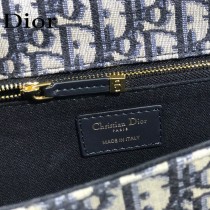 Dior 30 Montaigne 蒙田原版皮 鏈條斜挎包