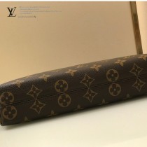 LV  M60417-01  原版皮 New Pouch 手拿包