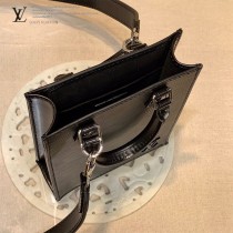 LV M69575-01 黑色水波紋原版皮 PETIT SAC PLAT 手袋