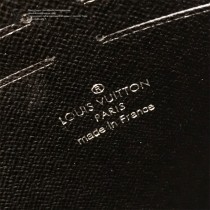 LV  M60417-02  原版皮 New Pouch 手拿包