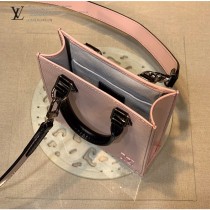 LV M69575-02 黑色水波紋原版皮 PETIT SAC PLAT 手袋