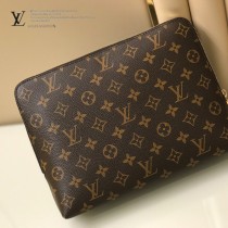 LV  M60417-01  原版皮 New Pouch 手拿包