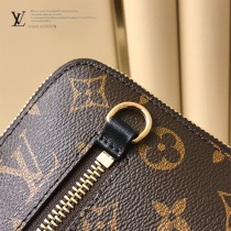LV  M60417-01  原版皮 New Pouch 手拿包