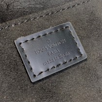 LV M69575-01 黑色水波紋原版皮 PETIT SAC PLAT 手袋
