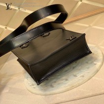LV M69575-01 黑色水波紋原版皮 PETIT SAC PLAT 手袋