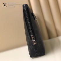 LV  M60417-02  原版皮 New Pouch 手拿包