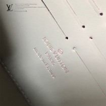 M61867-05  LV原單穿孔小牛皮Zippy錢夾