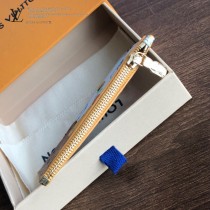 LV新款-02  LOUIS VUITTON 小熊卡包零錢包