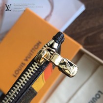 LV新款-01  LOUIS VUITTON 小熊卡包零錢包