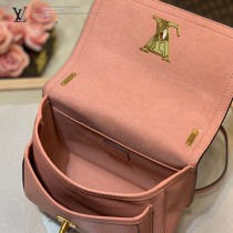 LV M57071-01  原版皮信封包