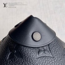 LV M45393-01 原版皮全皮壓花Petite Malle Souple 手袋