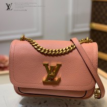 LV M57071-01  原版皮信封包