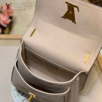 LV M57071-02  原版皮信封包