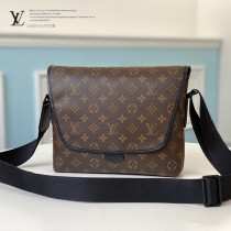 LV M44223 新款原版皮Odyssey小號郵差包