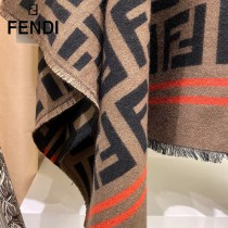 Fendi重磅最新經典FF字母元素羊毛鬥篷