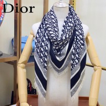 Dior最新的專櫃主打款D字母鎖邊140大方巾