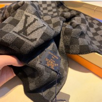 LV棋盤格黑色專櫃男款 Petit Damier男士羊毛羊絨長巾