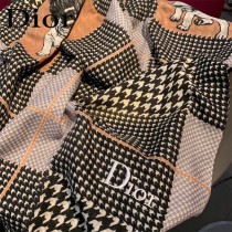 Dior迪奧最新專櫃主打款千鳥格羊絨長巾