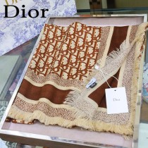 Dior最新的專櫃主打款D字母鎖邊140大方巾
