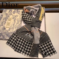 Dior迪奧最新專櫃主打款千鳥格羊絨長巾