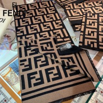 Fendi雙F圍巾 全世界都在搶的老花FF字母款