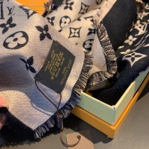 LV熱銷老花絲毛長巾