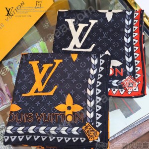 LV摩登圖案羊絨方巾Crafty Bi Color 披肩