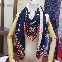 LV摩登圖案羊絨方巾Crafty Bi Color 披肩
